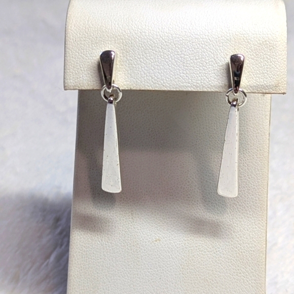 Vintage Napier Silvertone Drop Pierced Earrings - Picture 3 of 8